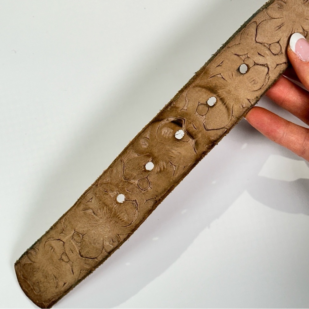 Italian Leather Belt Floral Tooled Boho Tan Size 28 - Picture 5 of 11